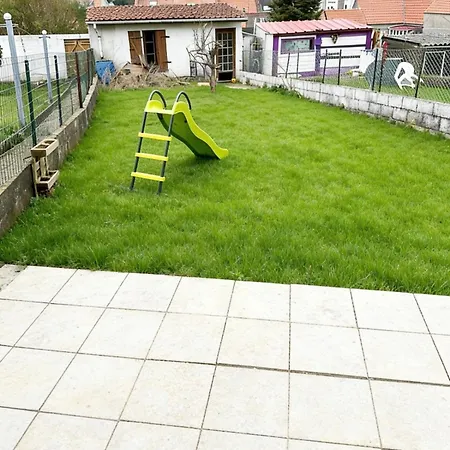Charmante Maison Avec Jardin De 300 M2 Proche Vieille De *