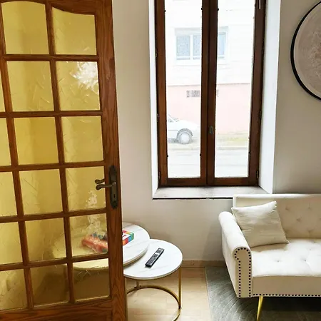 Charmante Maison Avec Jardin De 300 M2 Proche Vieille De