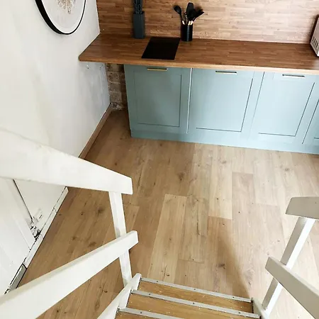 아파트 Charmante Maison Avec Jardin De 300 M2 Proche Vieille De