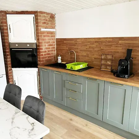 아파트 Charmante Maison Avec Jardin De 300 M2 Proche Vieille De *