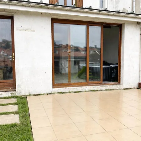Charmante Maison Avec Jardin De 300 M2 Proche Vieille De *