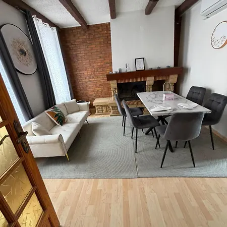Apartamento Charmante Maison Avec Jardin De 300 M2 Proche Vieille De *