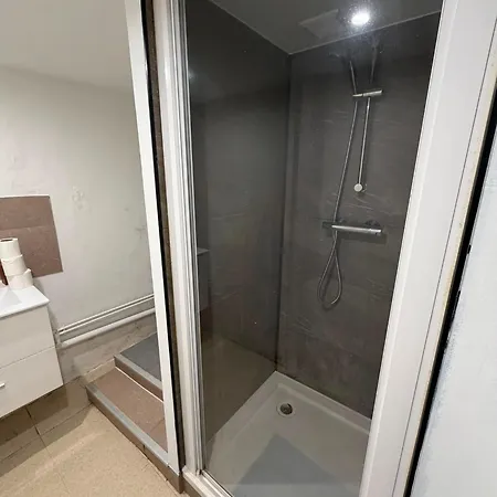Charmante Maison Avec Jardin De 300 M2 Proche Vieille De Apartamento